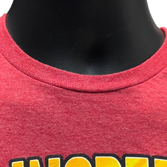 Disney Pixar Mr. Incredible T-Shirt Red Graphic Tee Adult Size XL Superhero - Picture 4 of 6